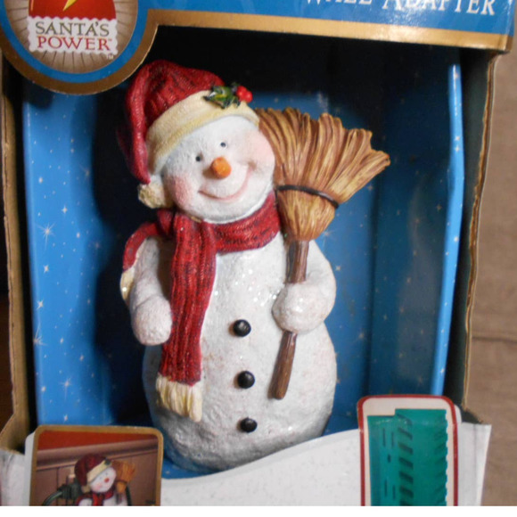 Santa's Power Mister Mr. Snowman Decorative 6 Outlet Wall Adapter NIB - Picture 2 of 9